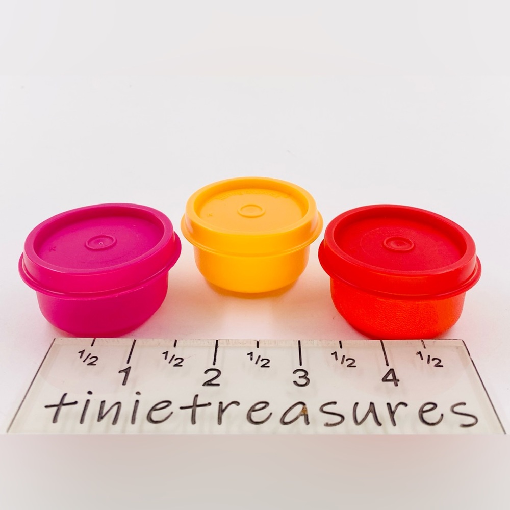3 Tupperware 1oz Smidgets Pill Dressing Container Set Red Pink Tinietreasure
